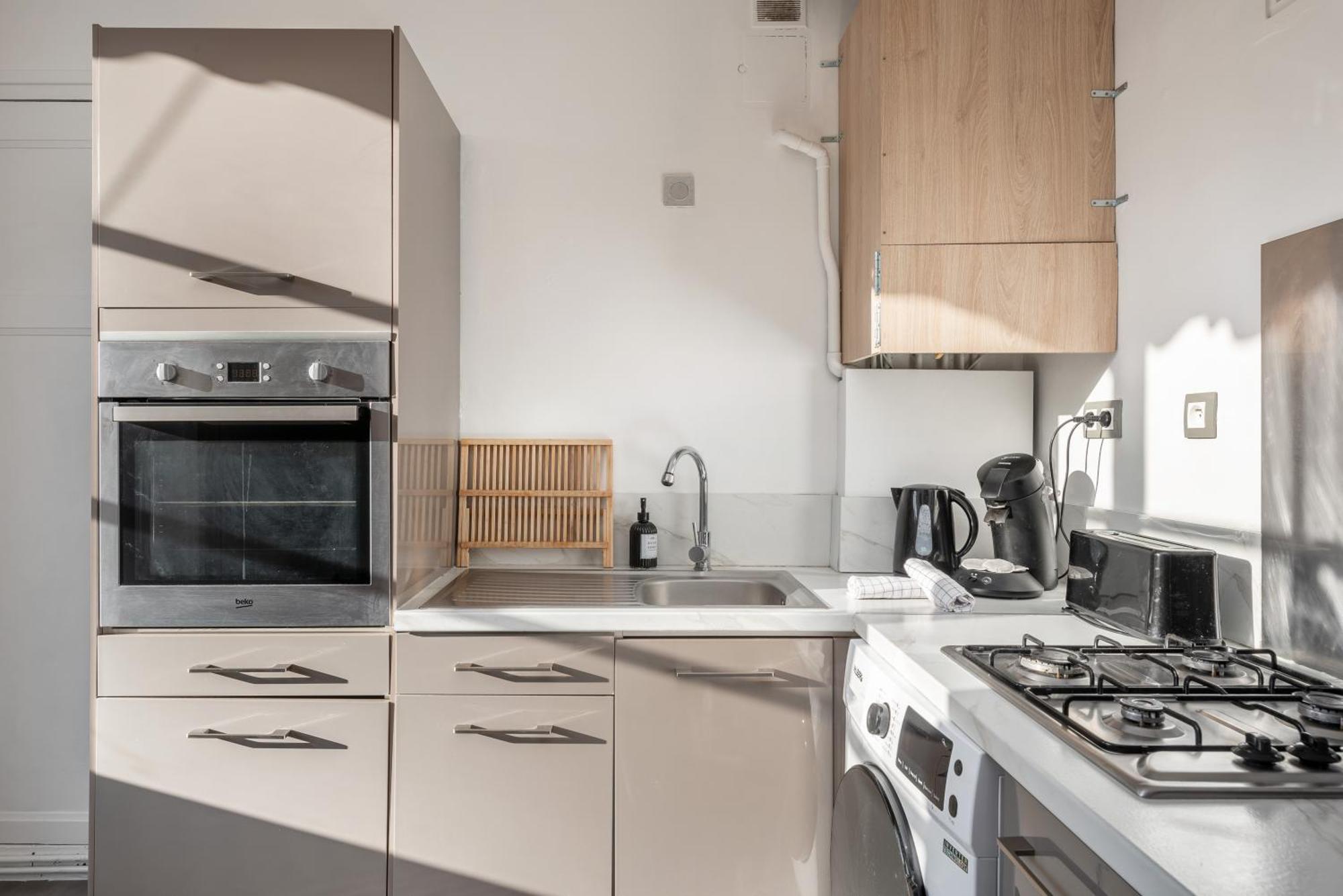 Appartement Spacieux Et Chaleureux Coeur De Ville Chambéry Exteriör bild