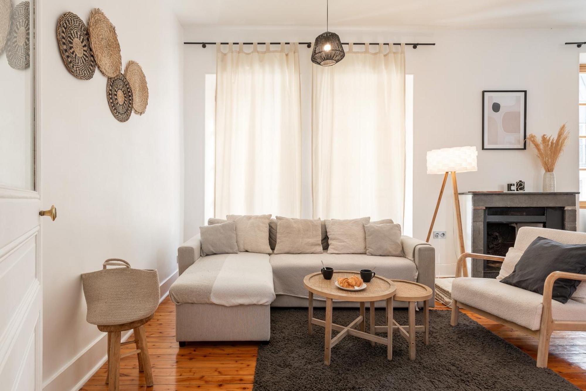 Appartement Spacieux Et Chaleureux Coeur De Ville Chambéry Exteriör bild