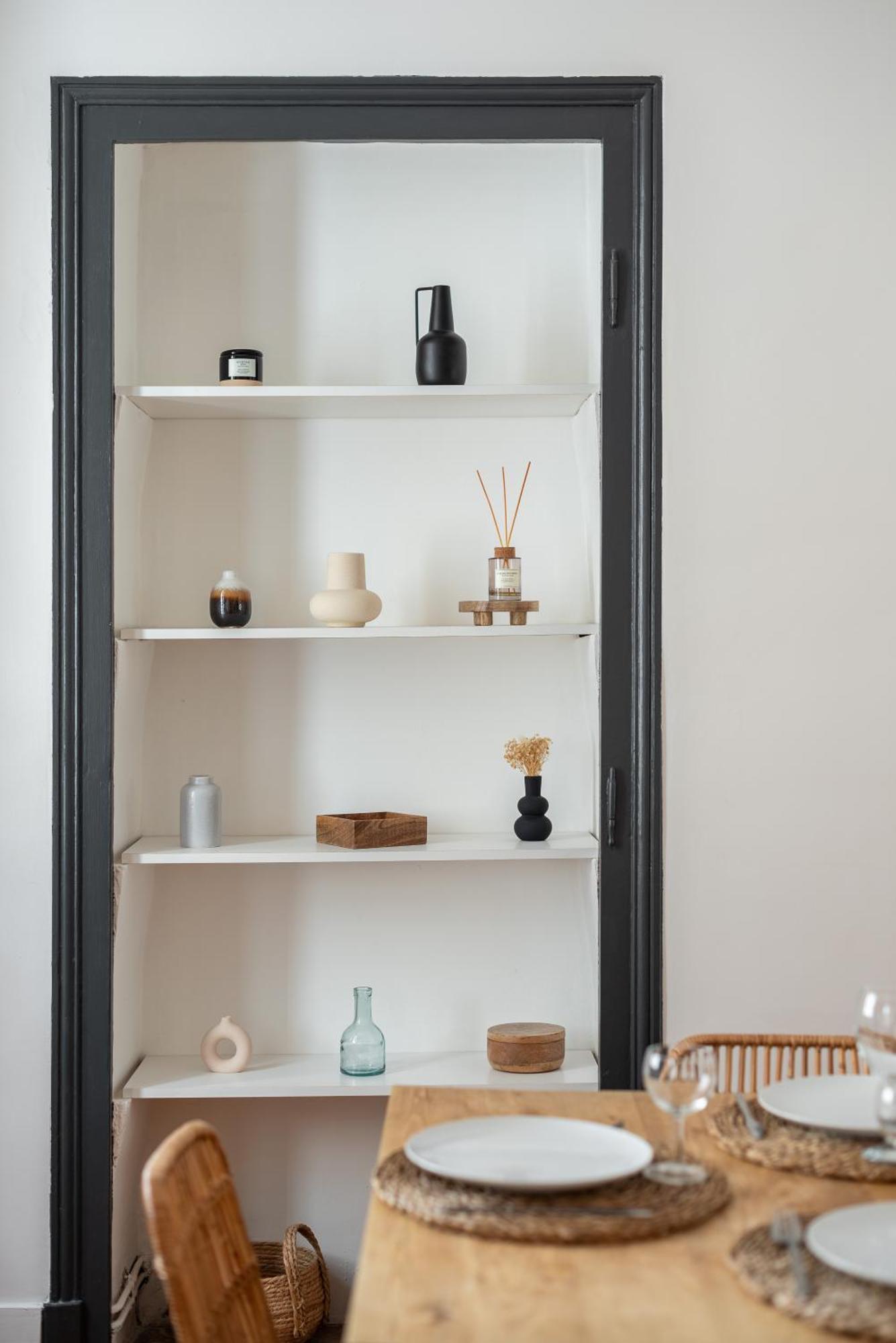 Appartement Spacieux Et Chaleureux Coeur De Ville Chambéry Exteriör bild